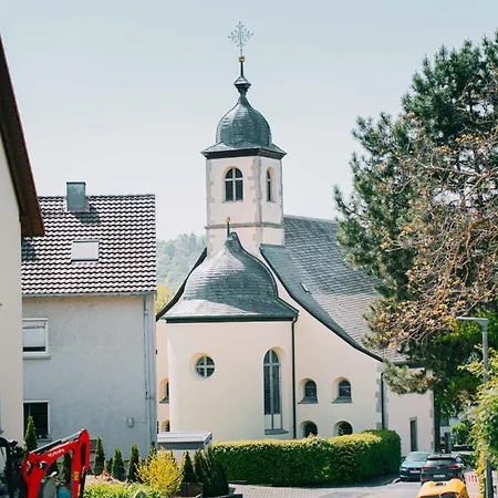Eibelstadt-ferienwohnung * Айбельштадт